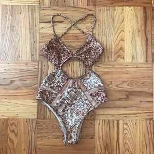 Boho open back one piece swimsuit - size M